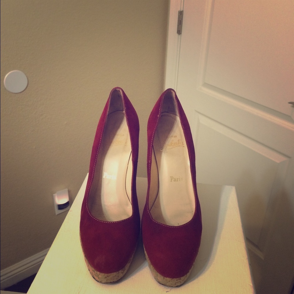 CHRISTAIN LOUBOUTINS